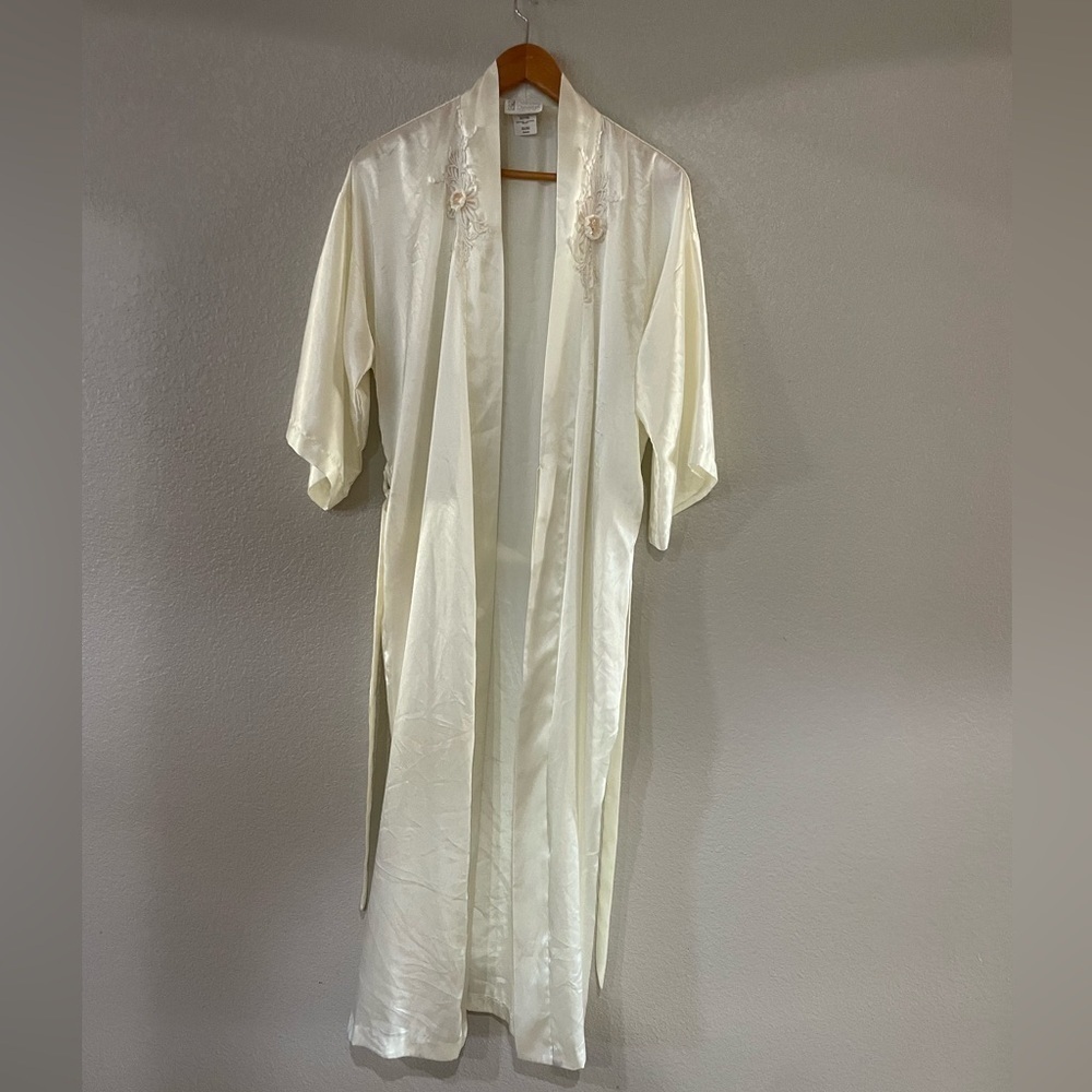 Vintage California Dynasty Bridal Robe Size Medium